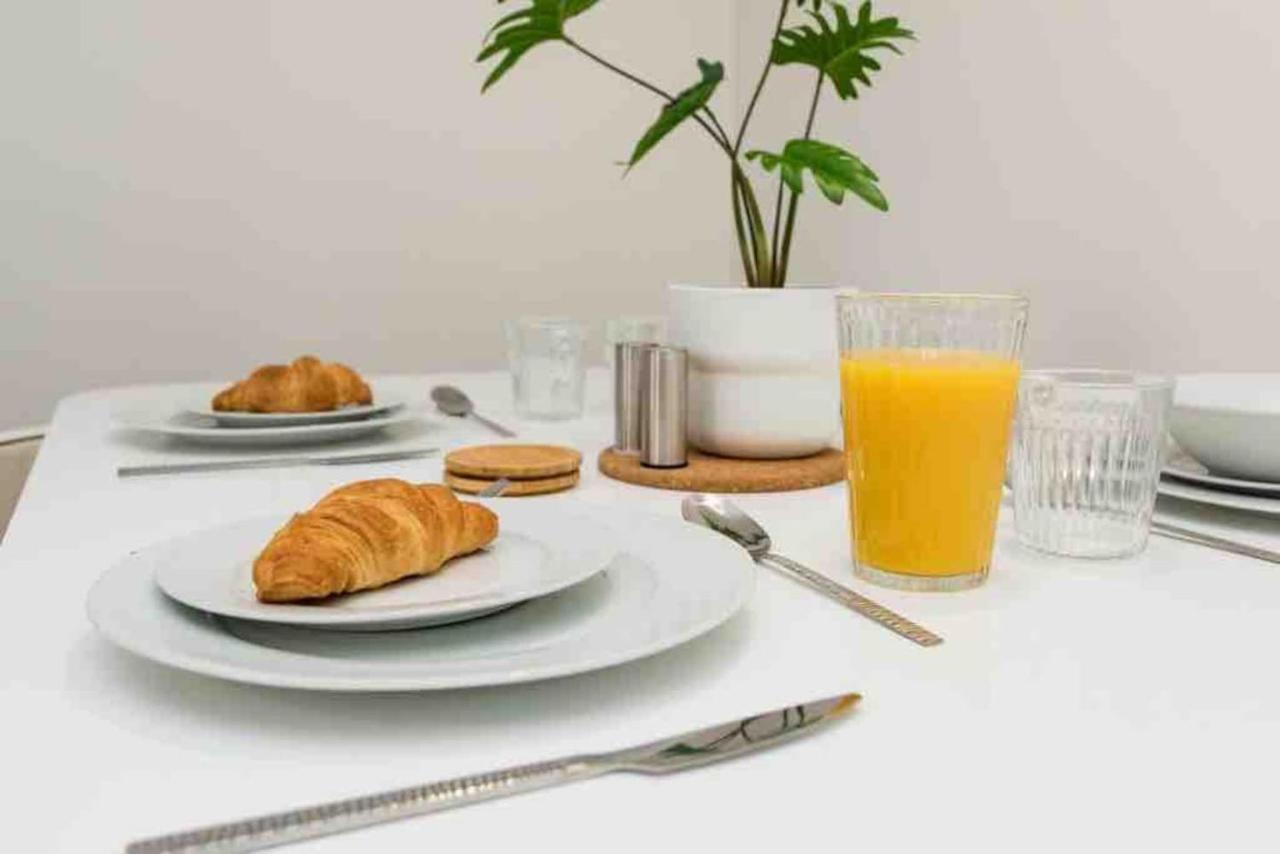 Holiday home Cloudstays Luxury Townhouse 2 Lakes Sleeps Upto 8 Free Parking & Wifi