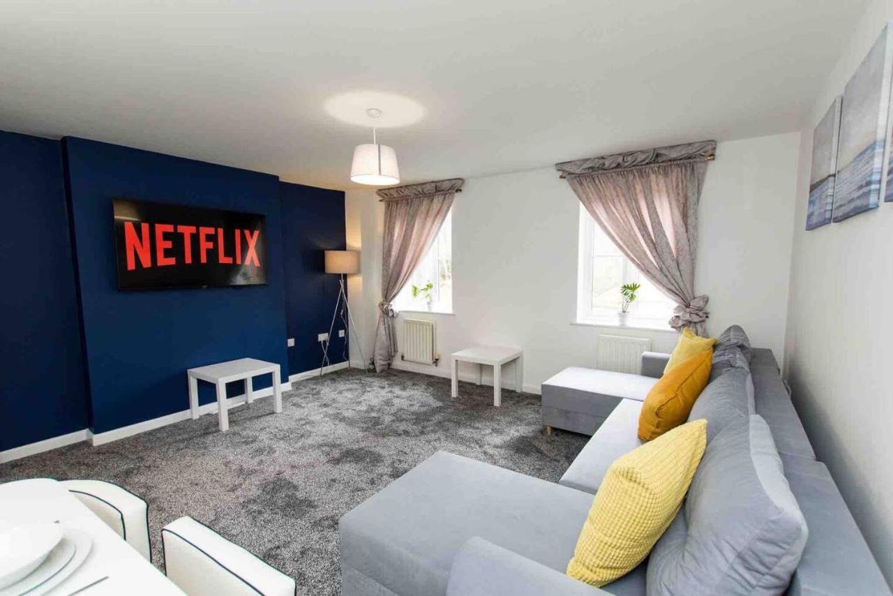 Holiday home Cloudstays Luxury Townhouse 2 Lakes Sleeps Upto 8 Free Parking & Wifi Birmingham